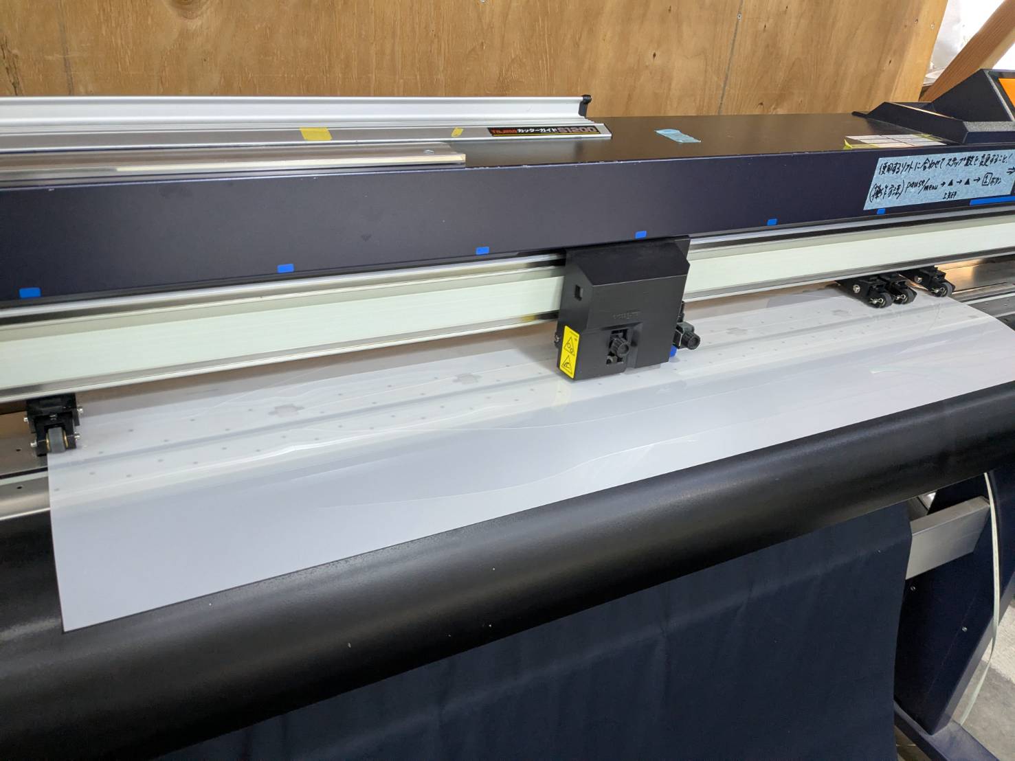 【DIYの前に】プロテクションフィルムをカッターでカットする3つの危険性｜安全な施工法