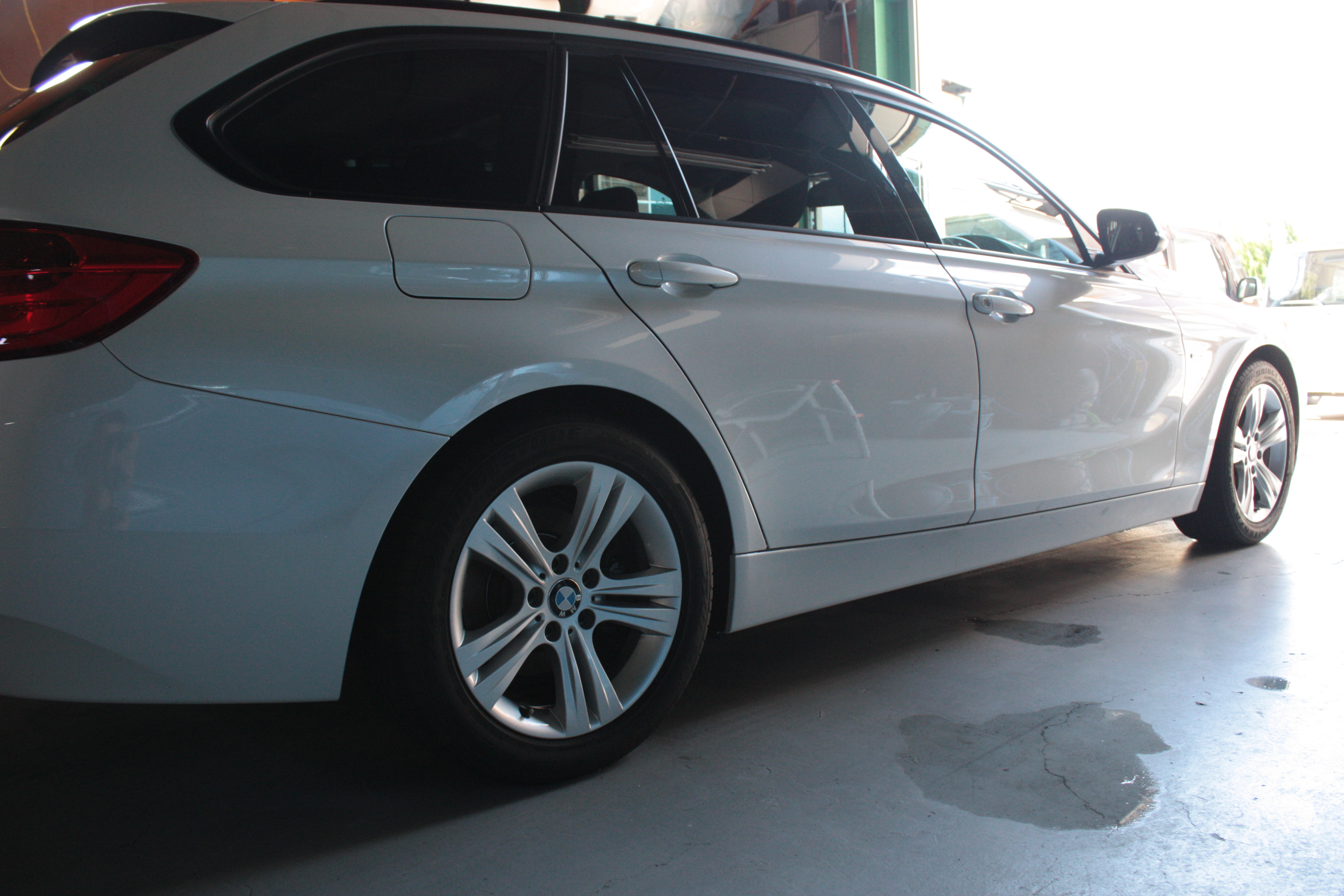 BMW 320d 施工写真 (7)
