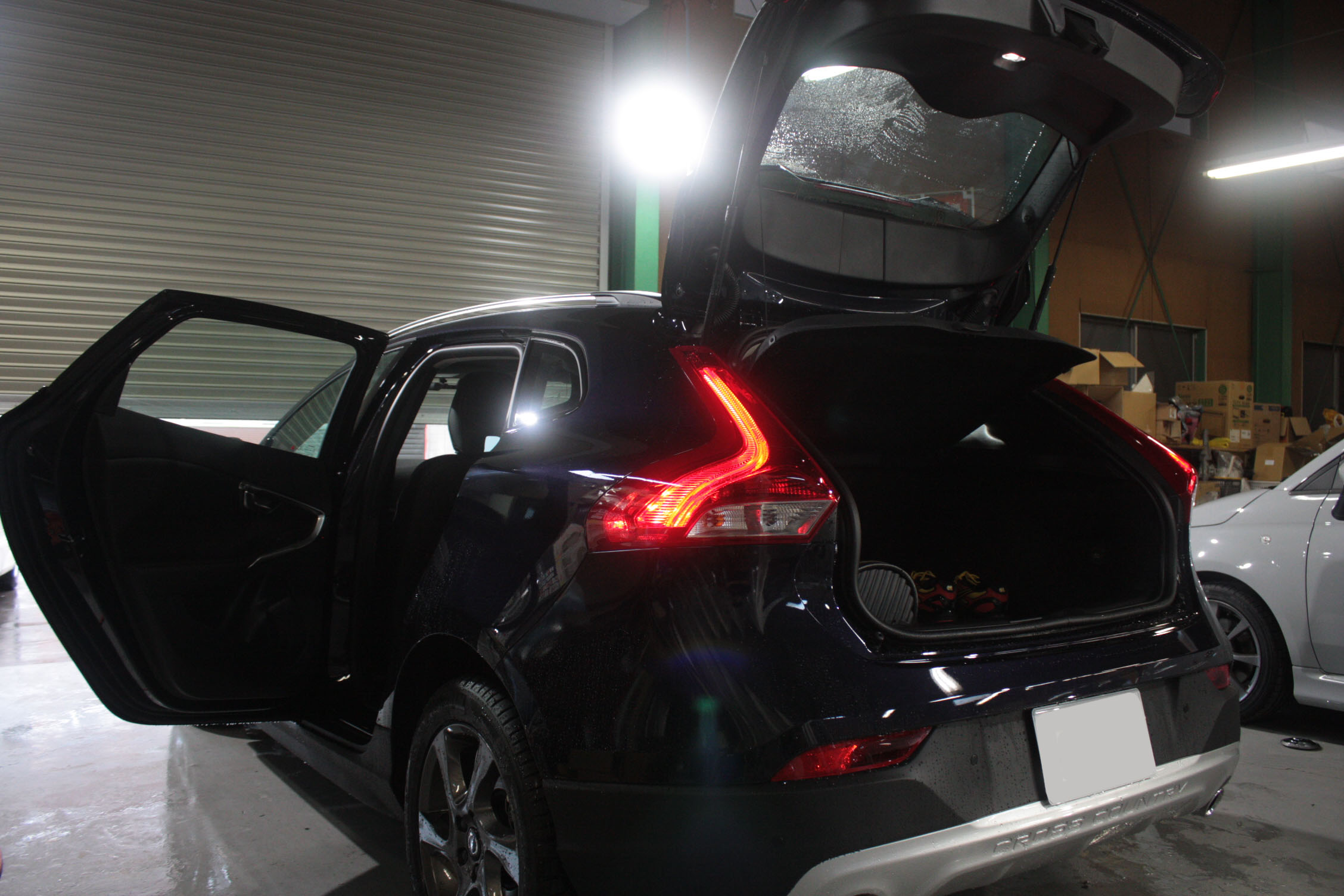 ボルボ V40 施工写真 (2)