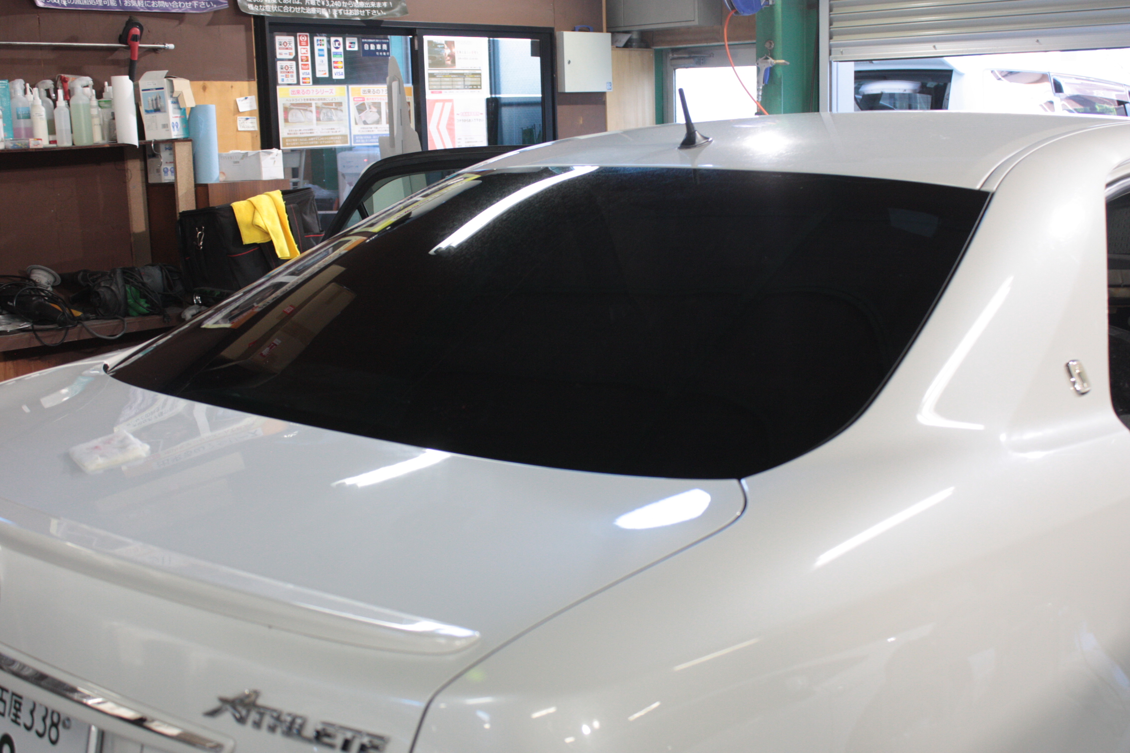 トヨタ クラウン200系 施工写真 (6)