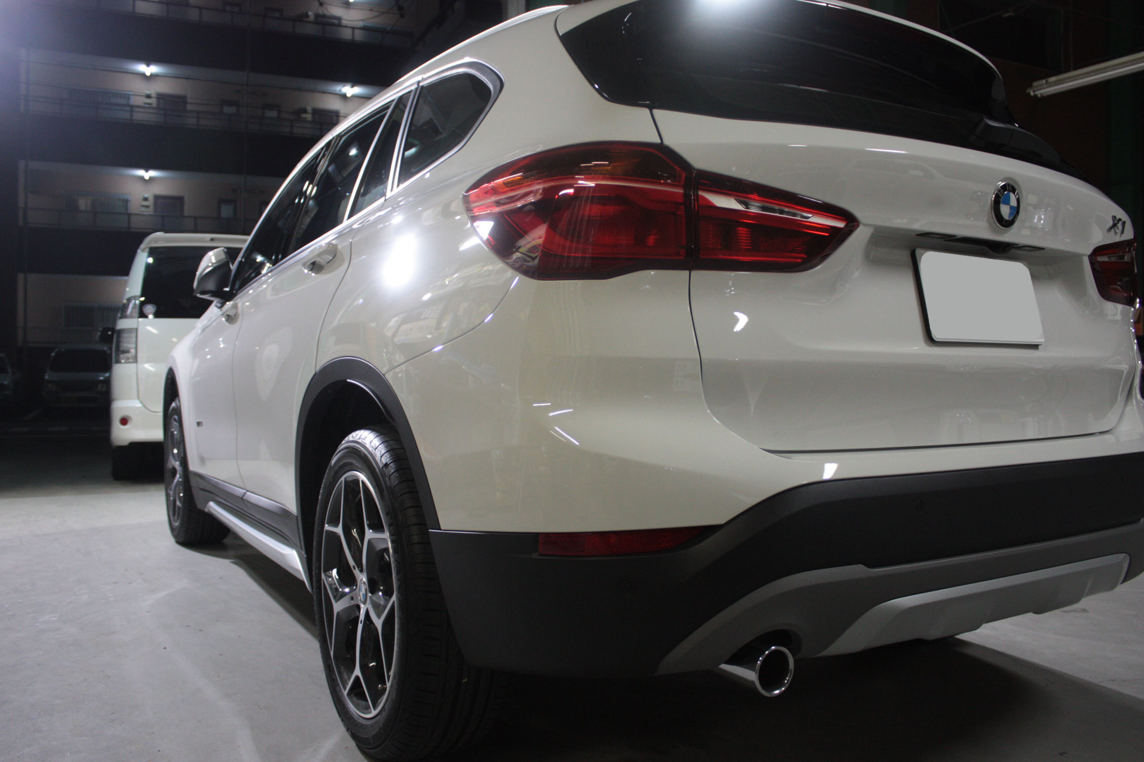 BMW X1 施工写真 (1)