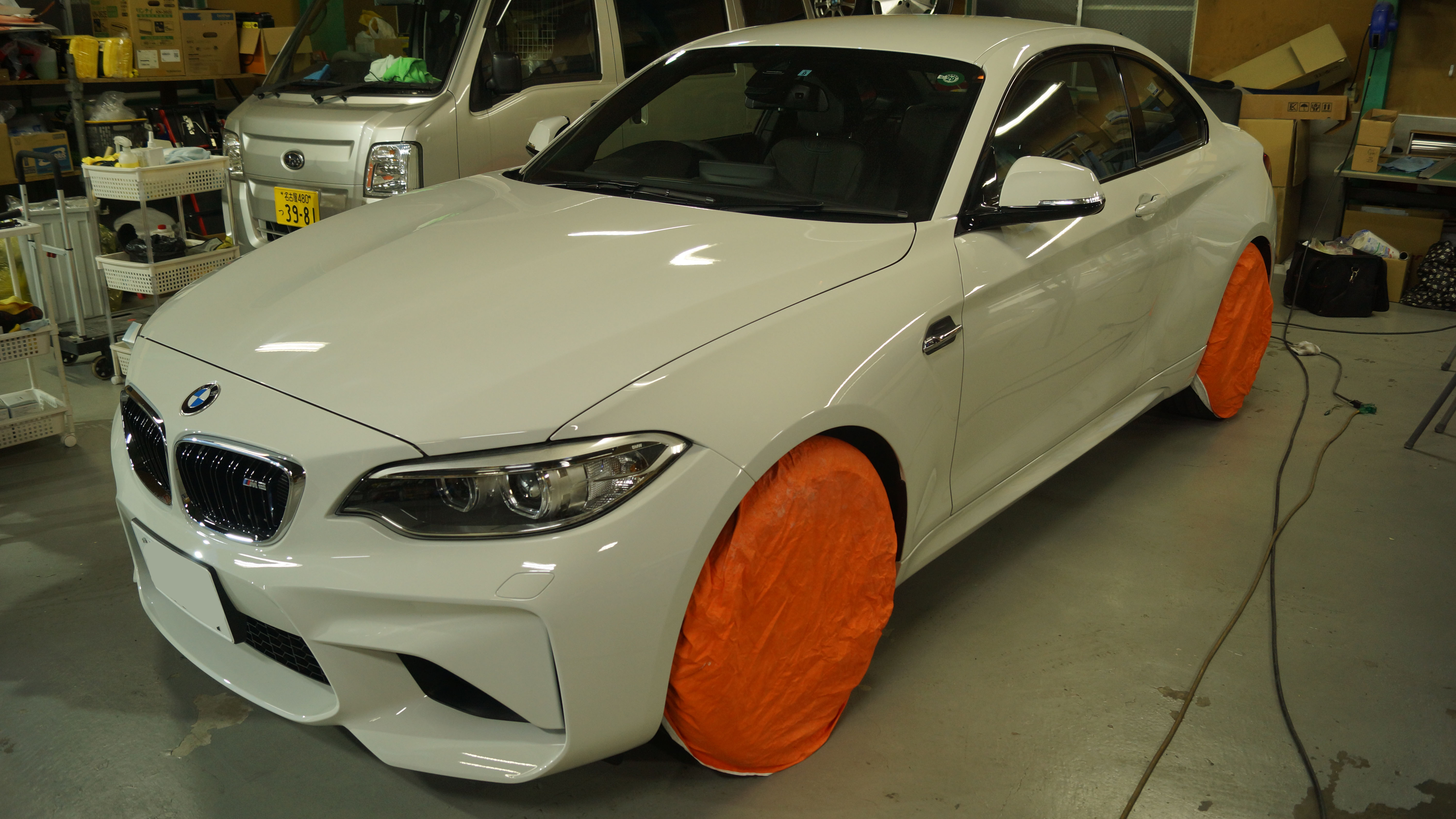 BMW M2 施工写真 (1)