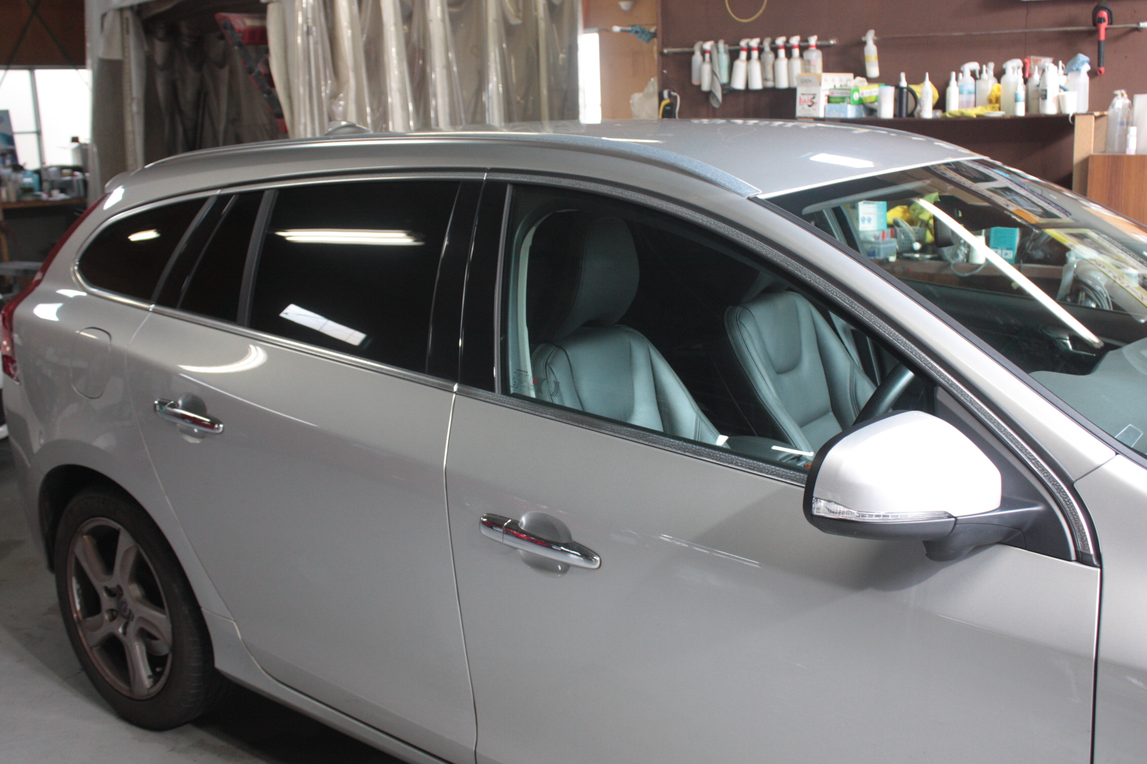 ボルボ V60 施工写真 (14)