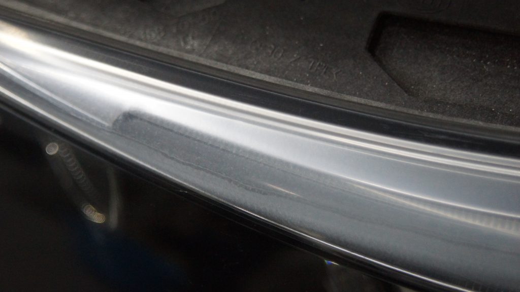 BMW M5 施工写真 (8)