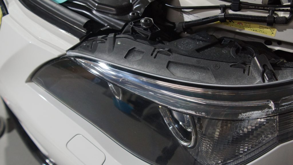 BMW M5 施工写真 (10)