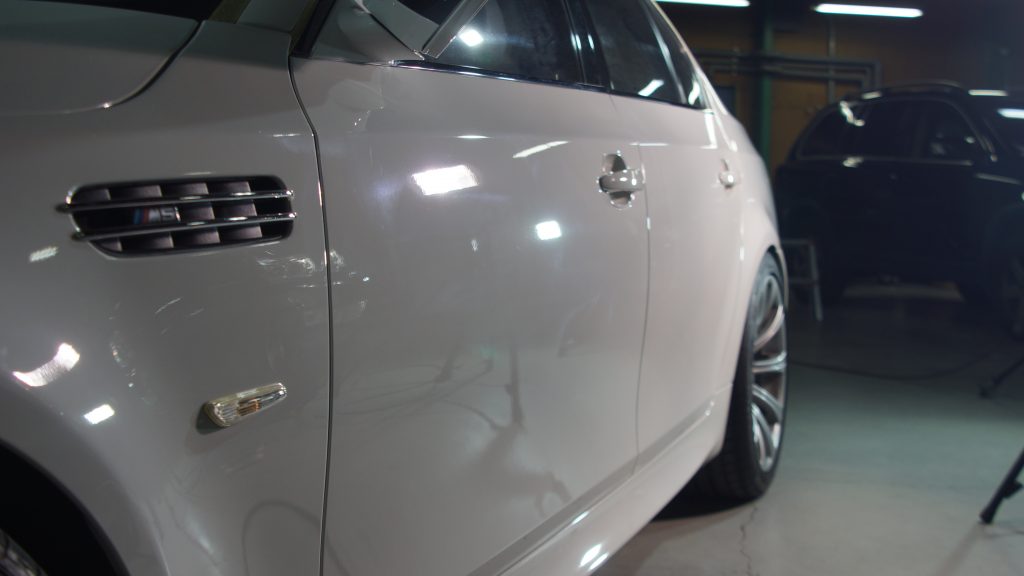 BMW M5 施工写真 (22)
