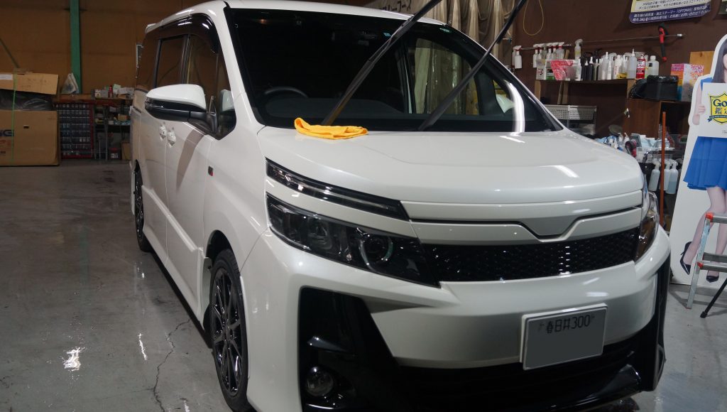 トヨタ VOXY 施工写真 (1)