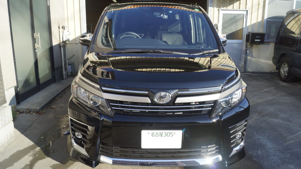 トヨタ VOXY2台 施工写真 (4)