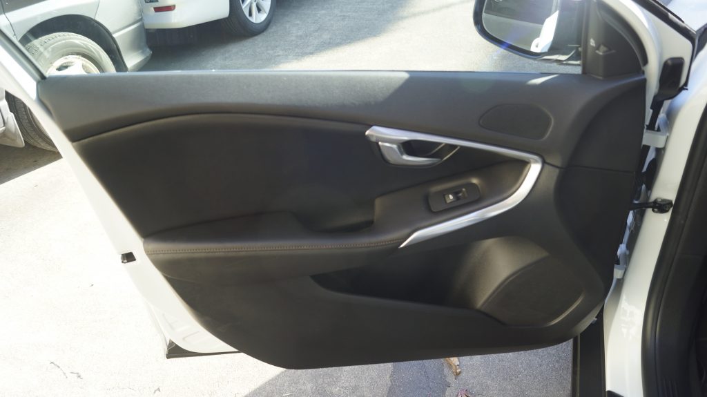 ボルボ V40 施工写真 (21)