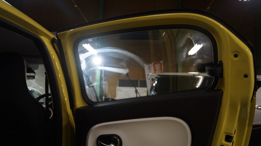 ルノー TWINGO 施工写真 (7)