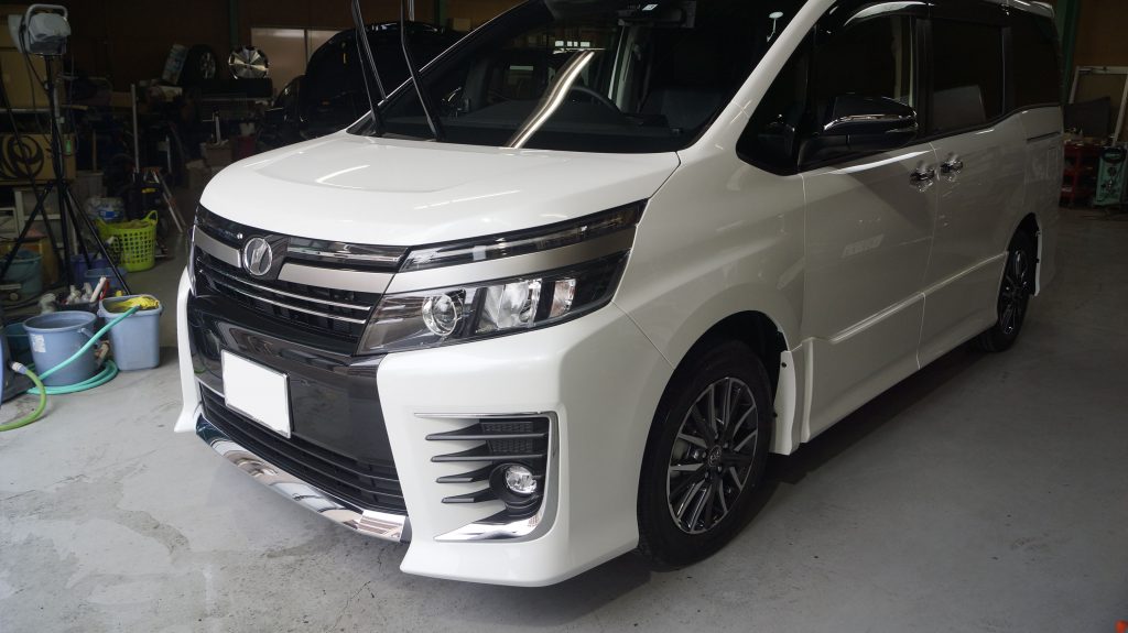 トヨタ VOXY 施工写真 (1)