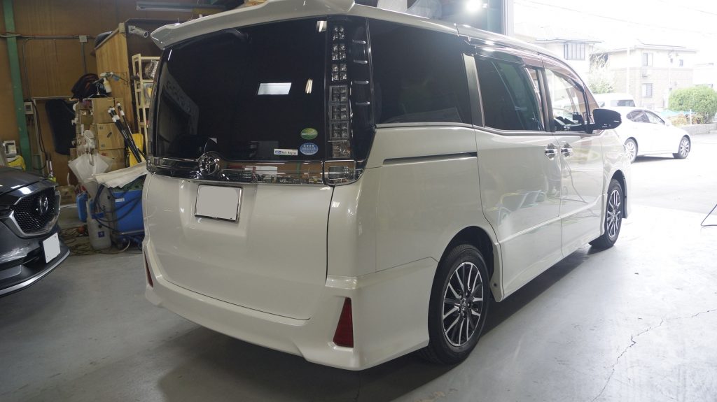 トヨタ VOXY 施工写真 (6)