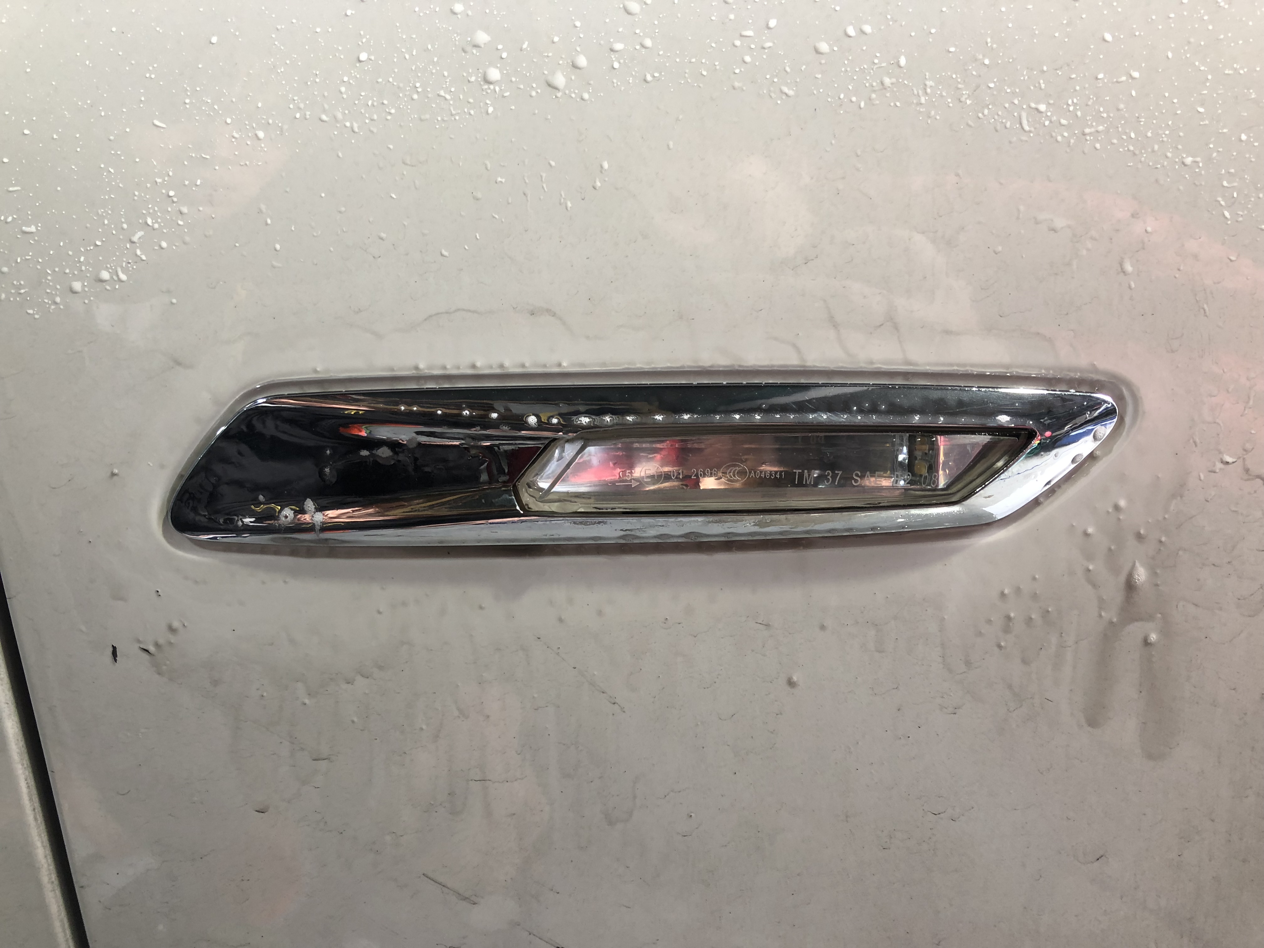 BMW 施工写真 (1)