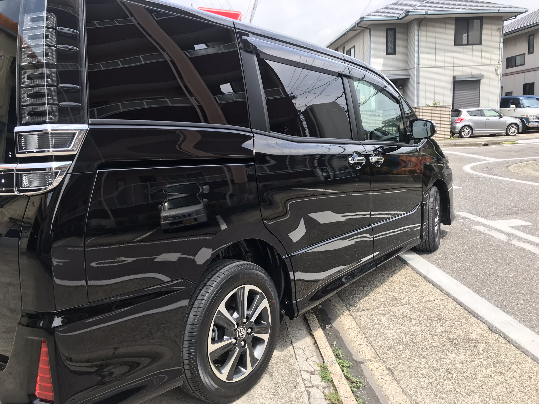 トヨタ #ヴォクシー 施工写真 (3)
