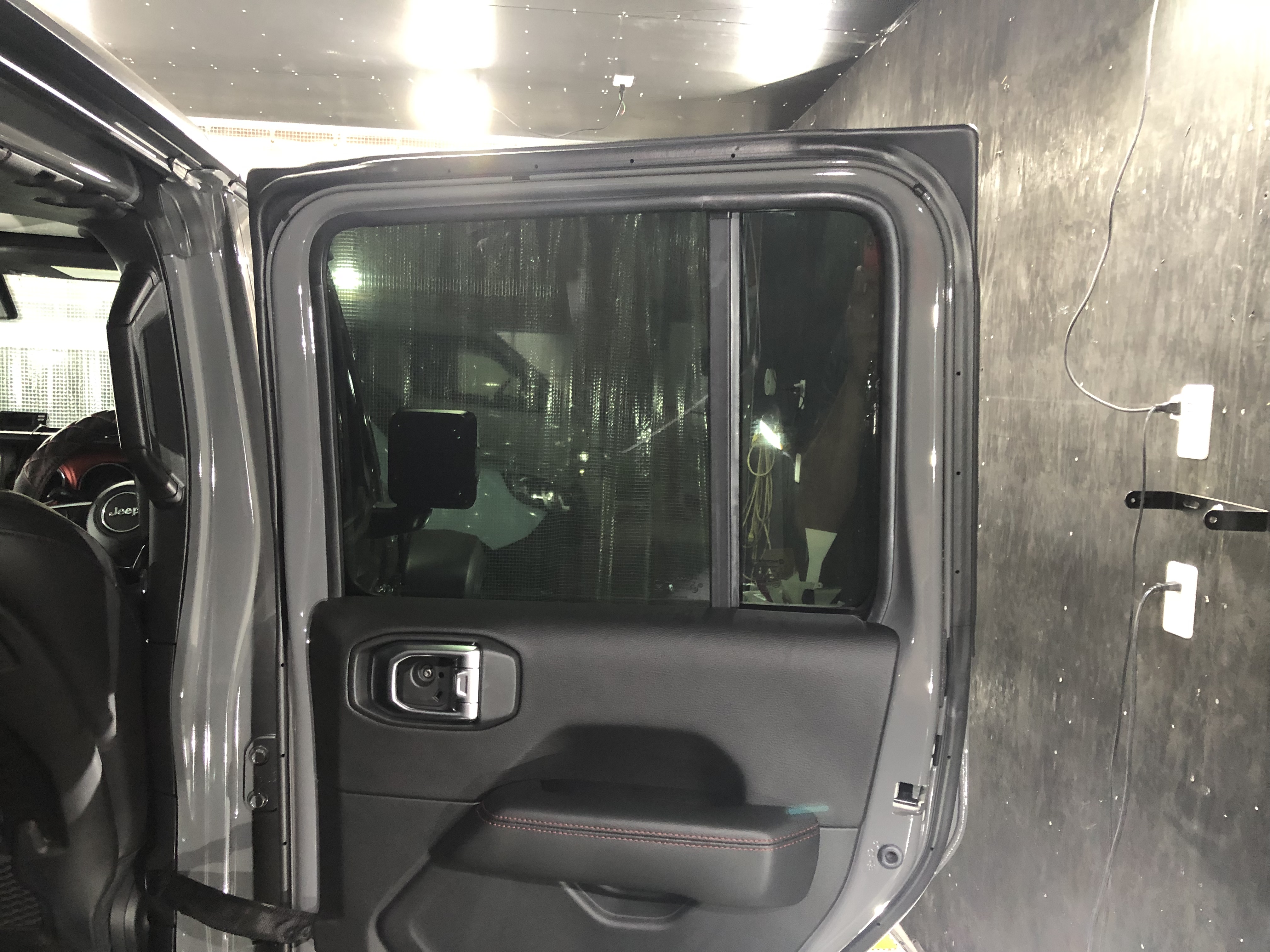 ジープ 施工写真 (2)
