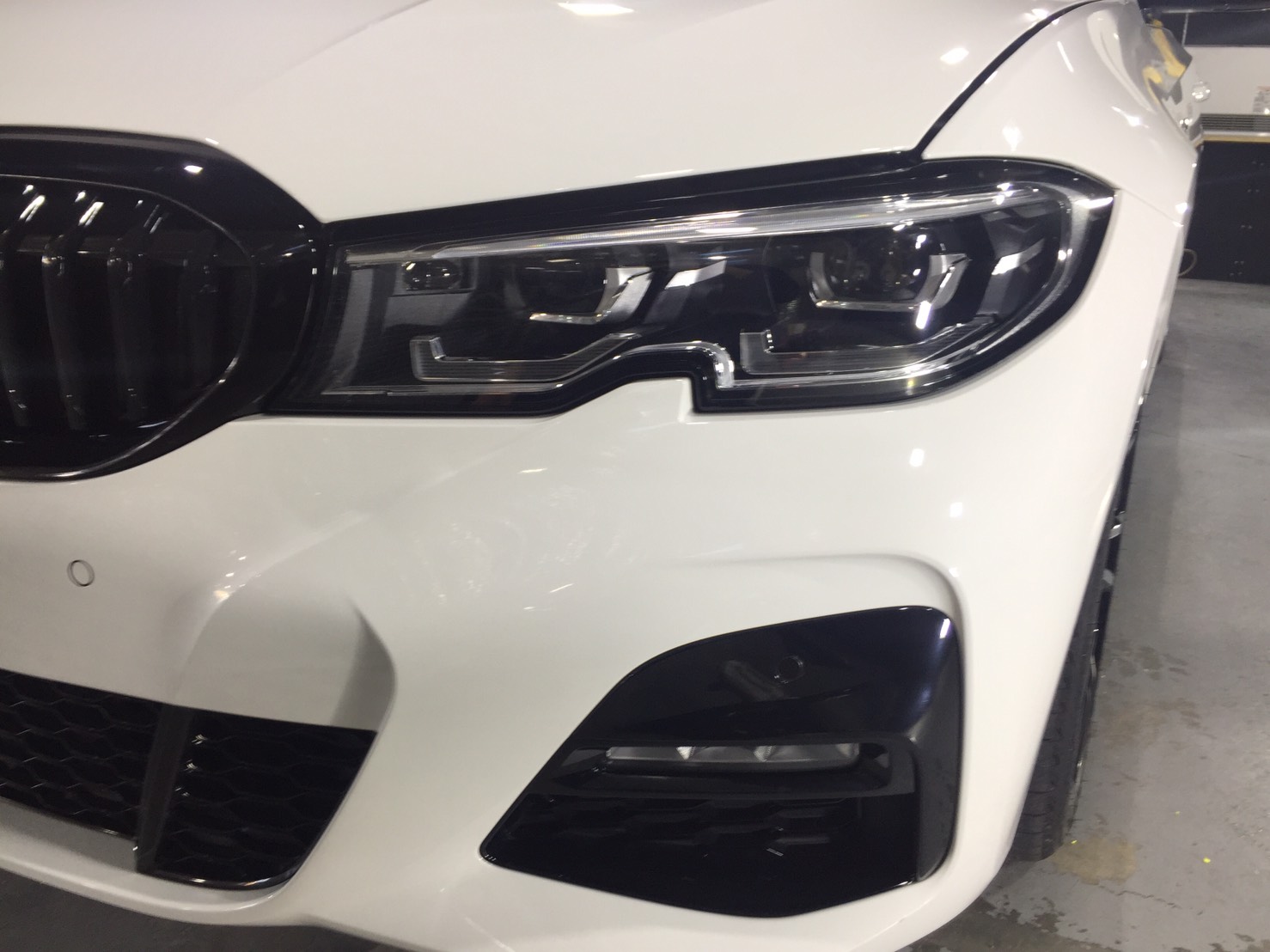 BMW 320d 施工写真 (9)