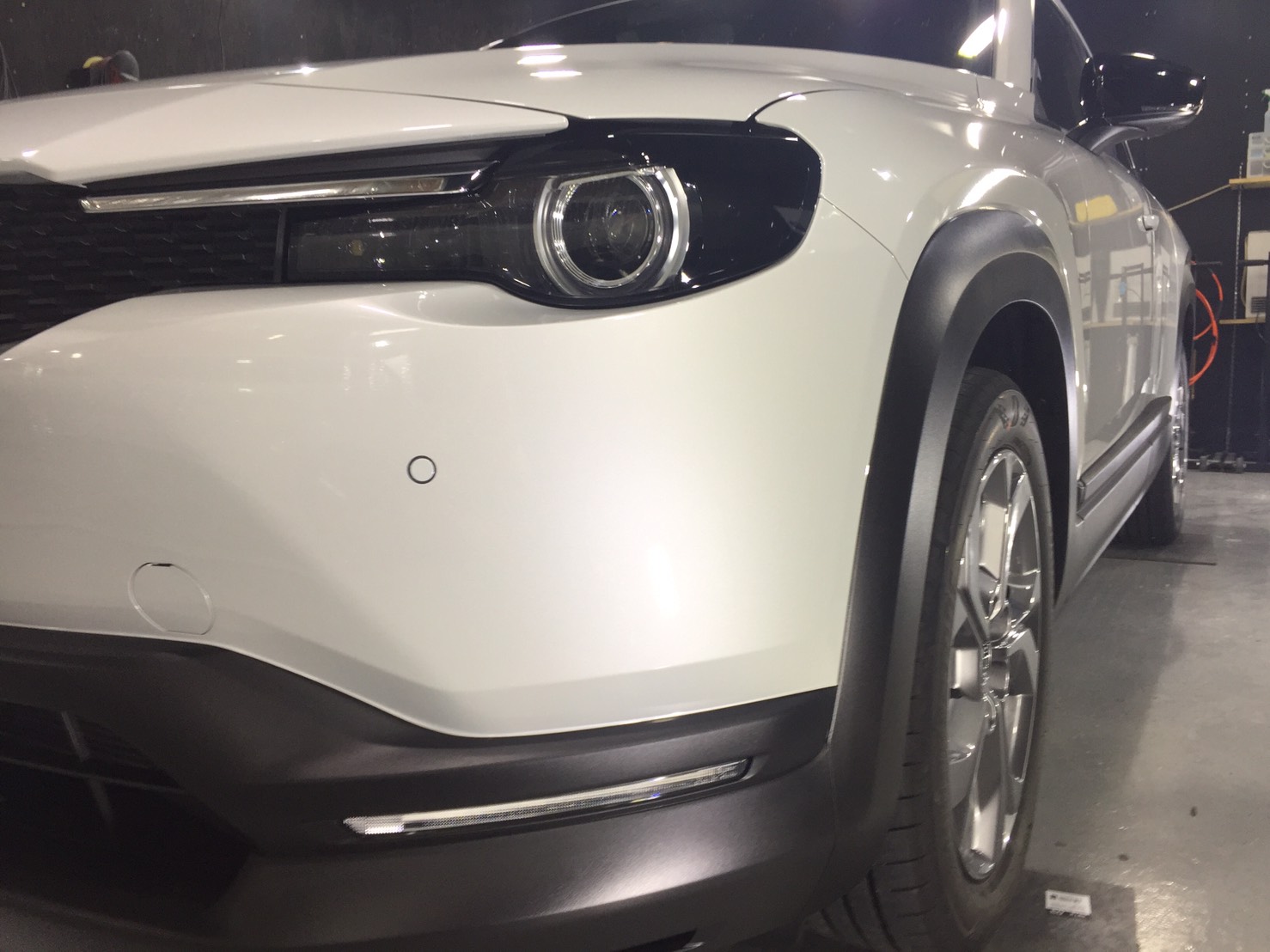 マツダ MX30 施工写真 (5)