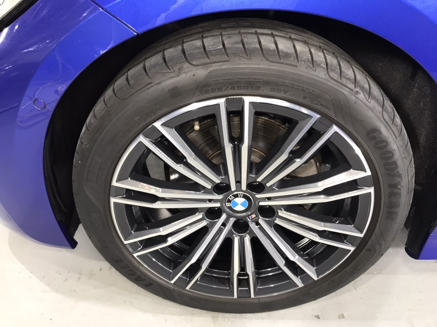 BMW 320di 施工写真 (6)
