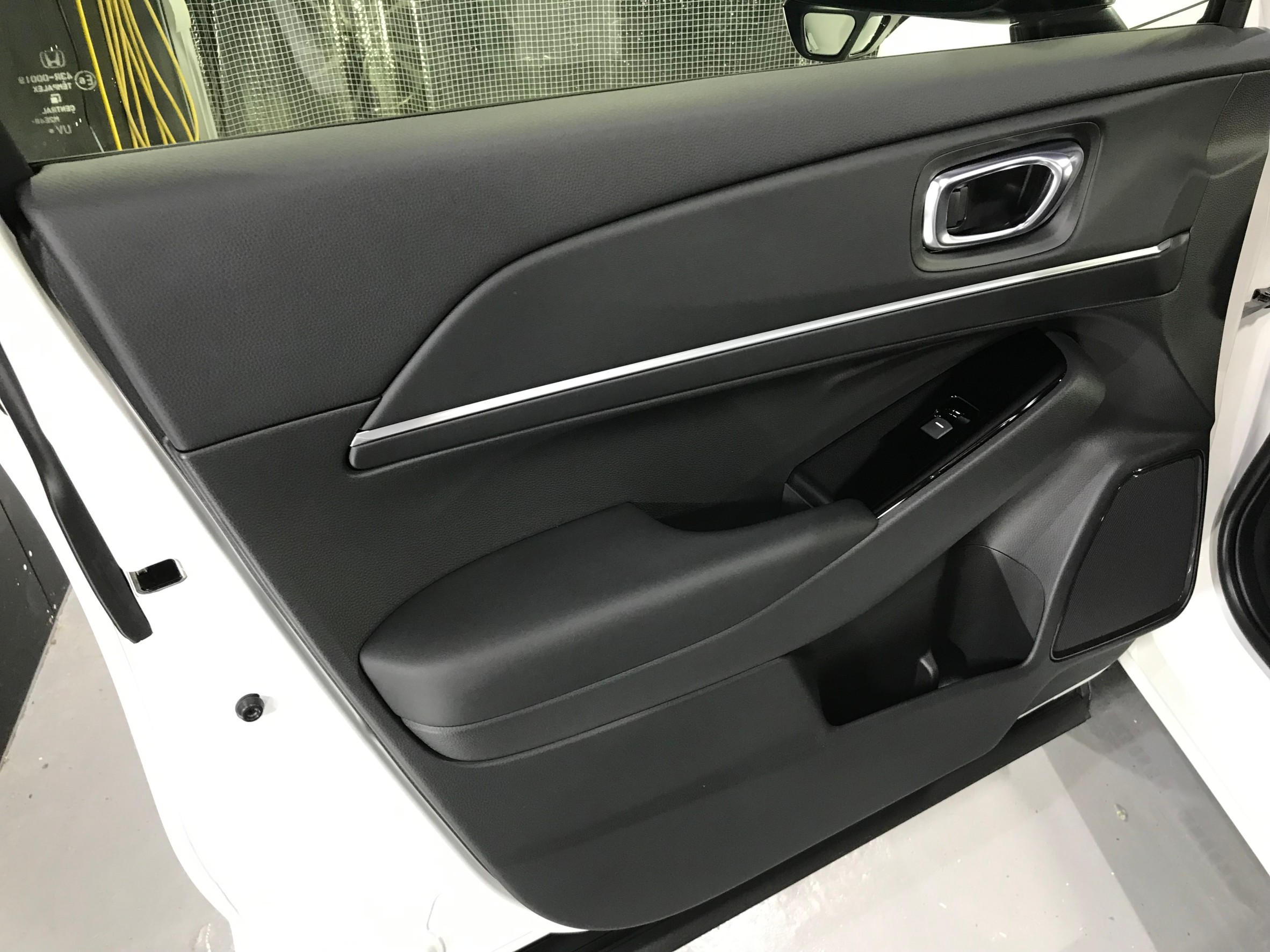 ホンダ ヴェゼル 施工写真 (8)