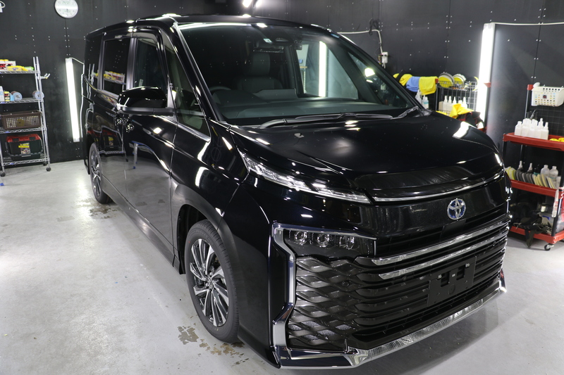 トヨタ VOXY 施工写真 (1)