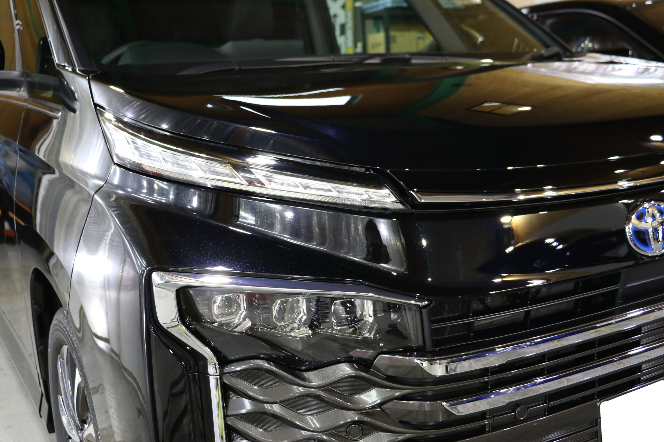 トヨタ VOXY 施工写真 (7)