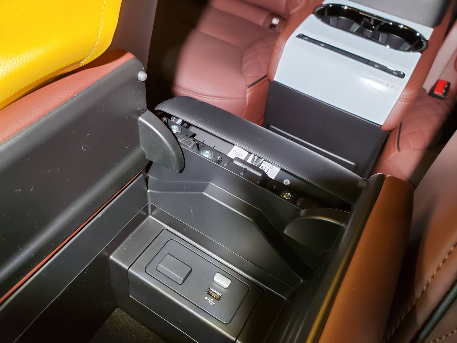 マツダ CX-8 施工写真 (9)