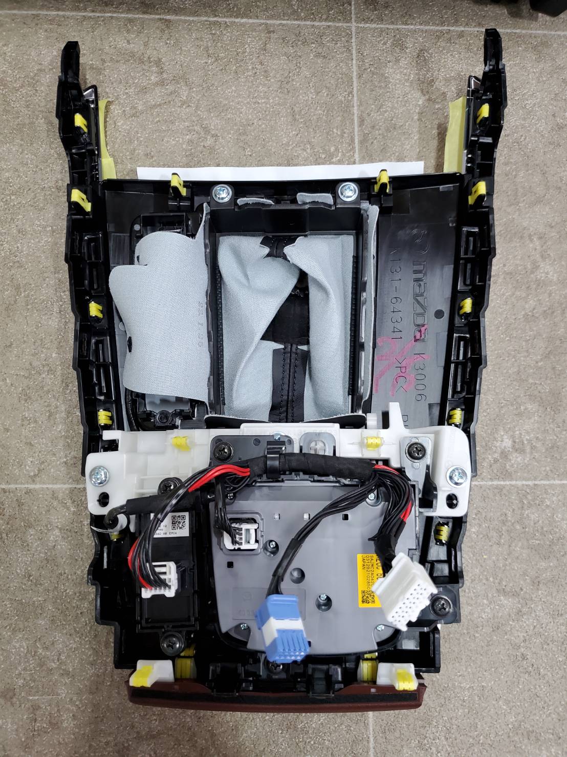 マツダ CX-8 施工写真 (13)