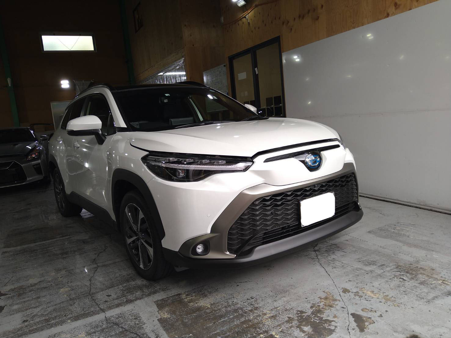 トヨタ カローラクロス 施工写真 (1)
