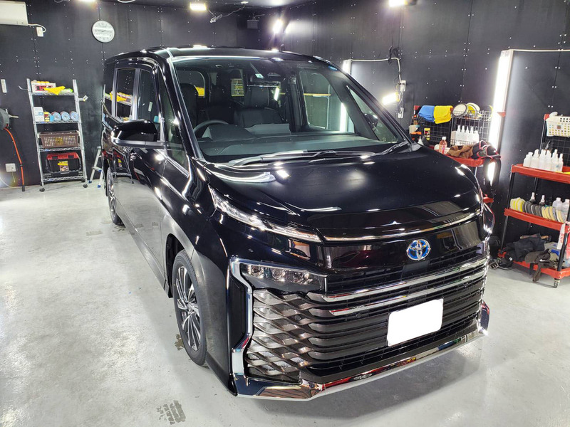 トヨタ ヴォクシー 施工写真 (1)