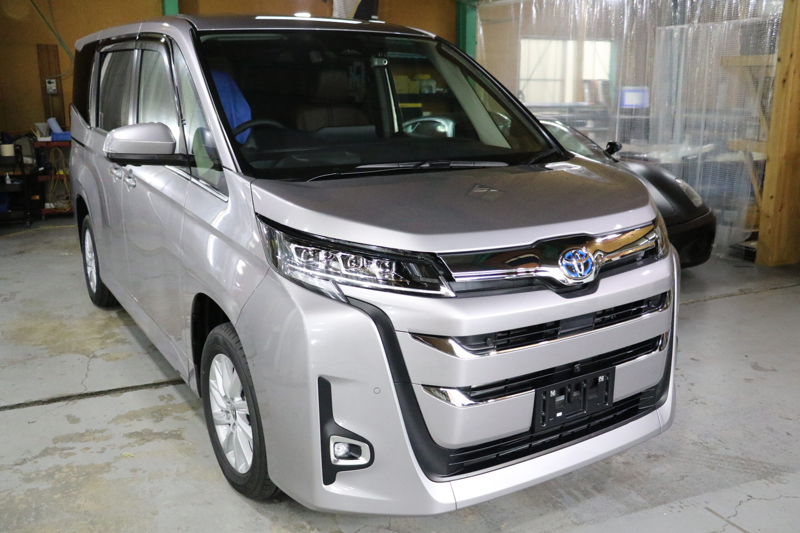 トヨタ ノア 施工写真 (8)
