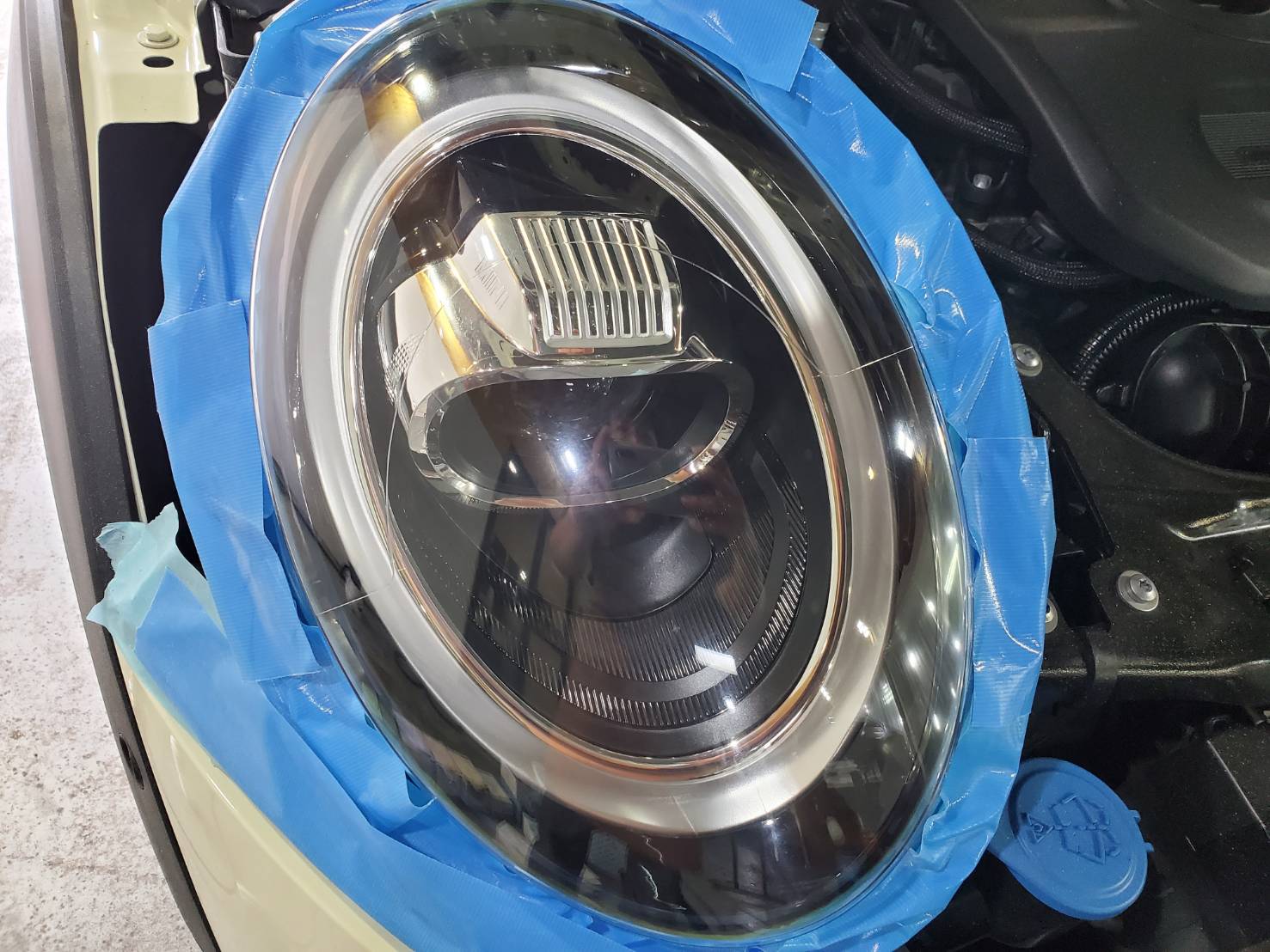 MINI ヘッドライト研磨 施工写真 (8)