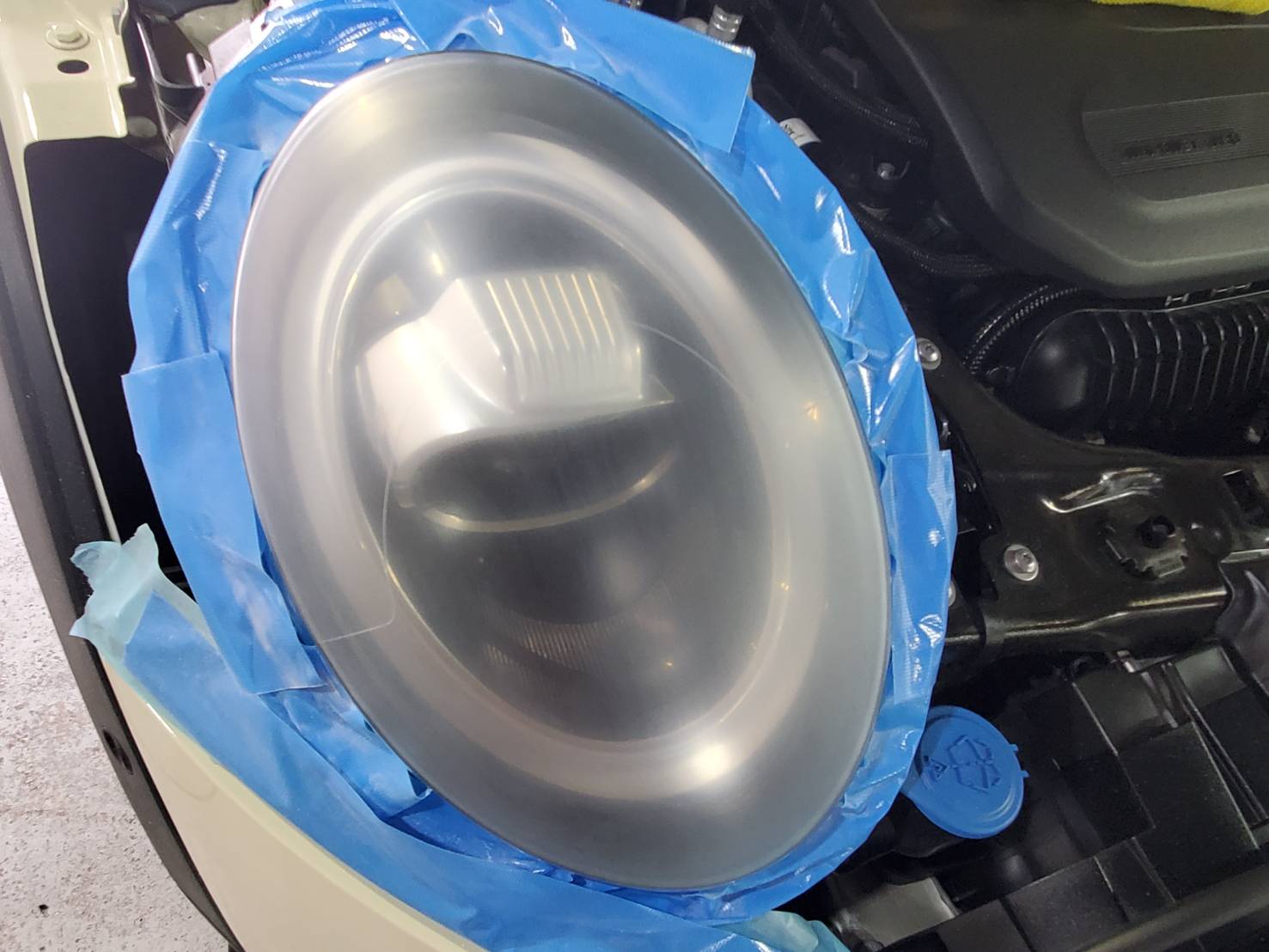 MINI ヘッドライト研磨 施工写真 (7)