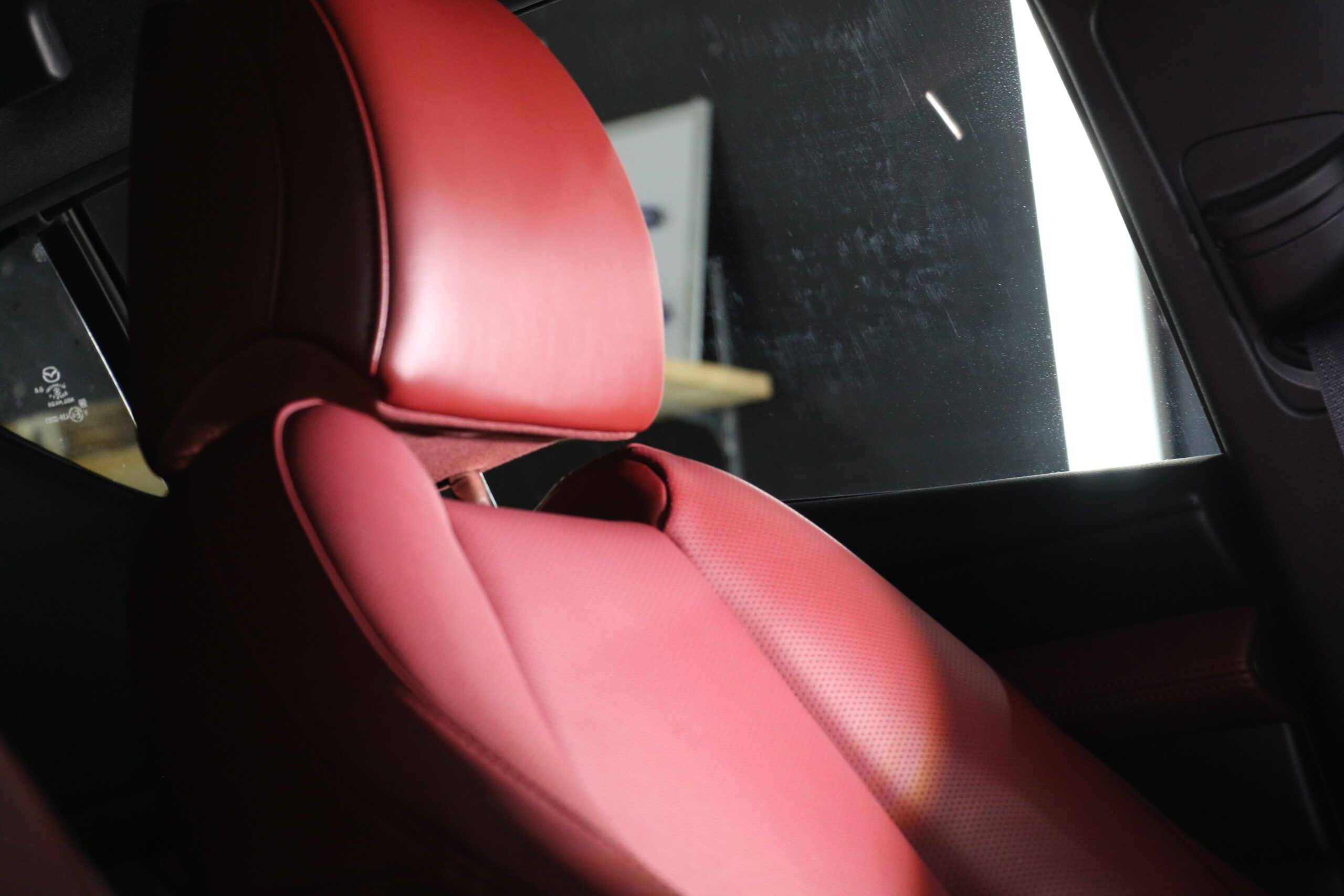 マツダ MAZDA3 施工写真 (9)