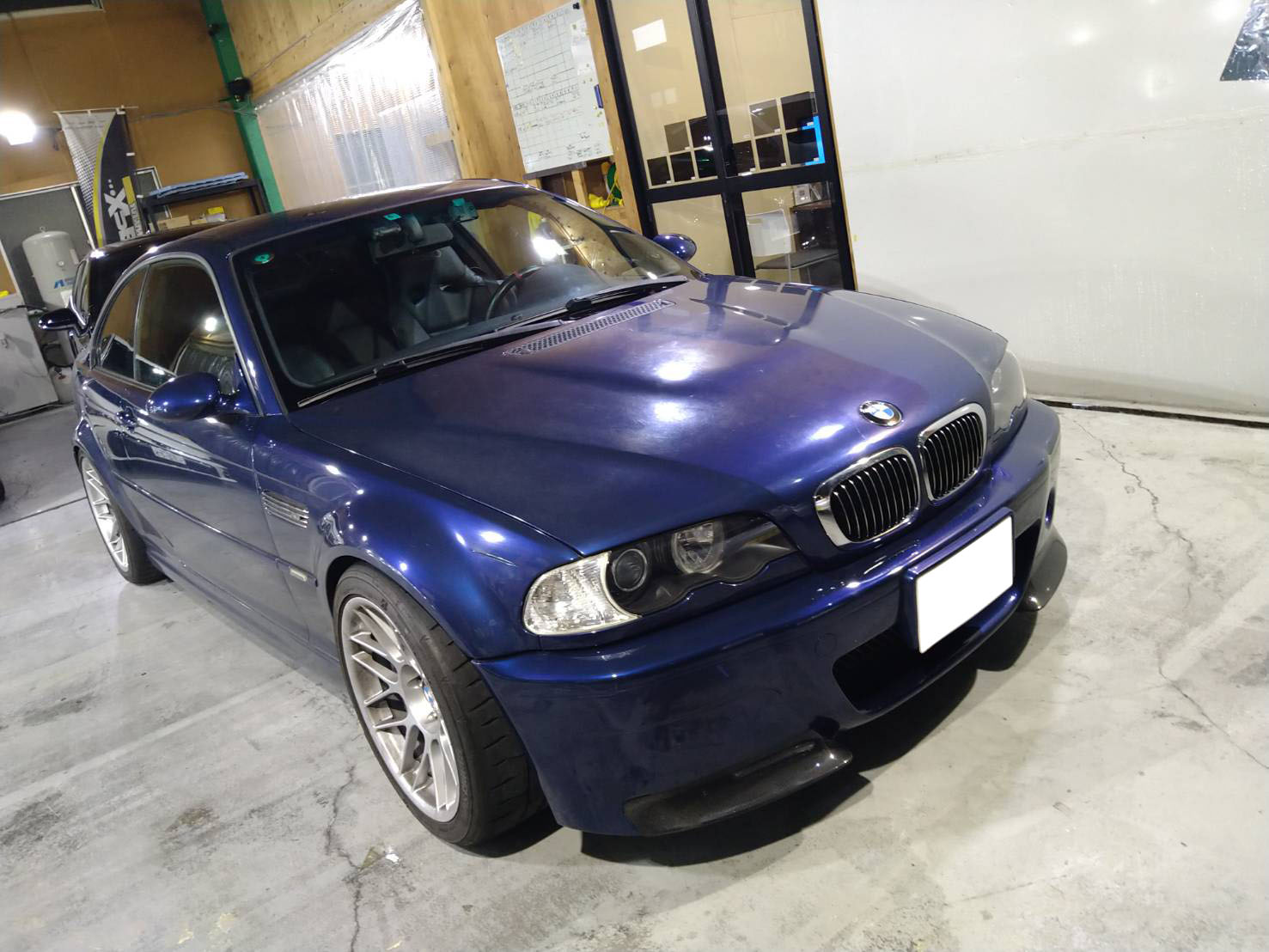 BMW M3 施工写真 (1)