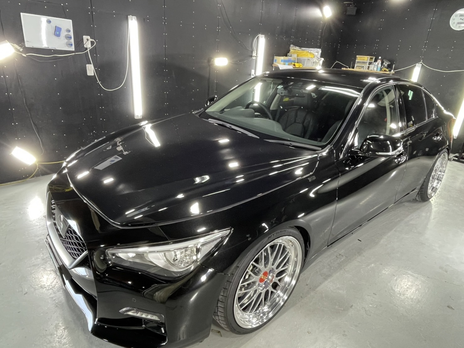 日産 スカイラインGTセダン 施工写真 (1)