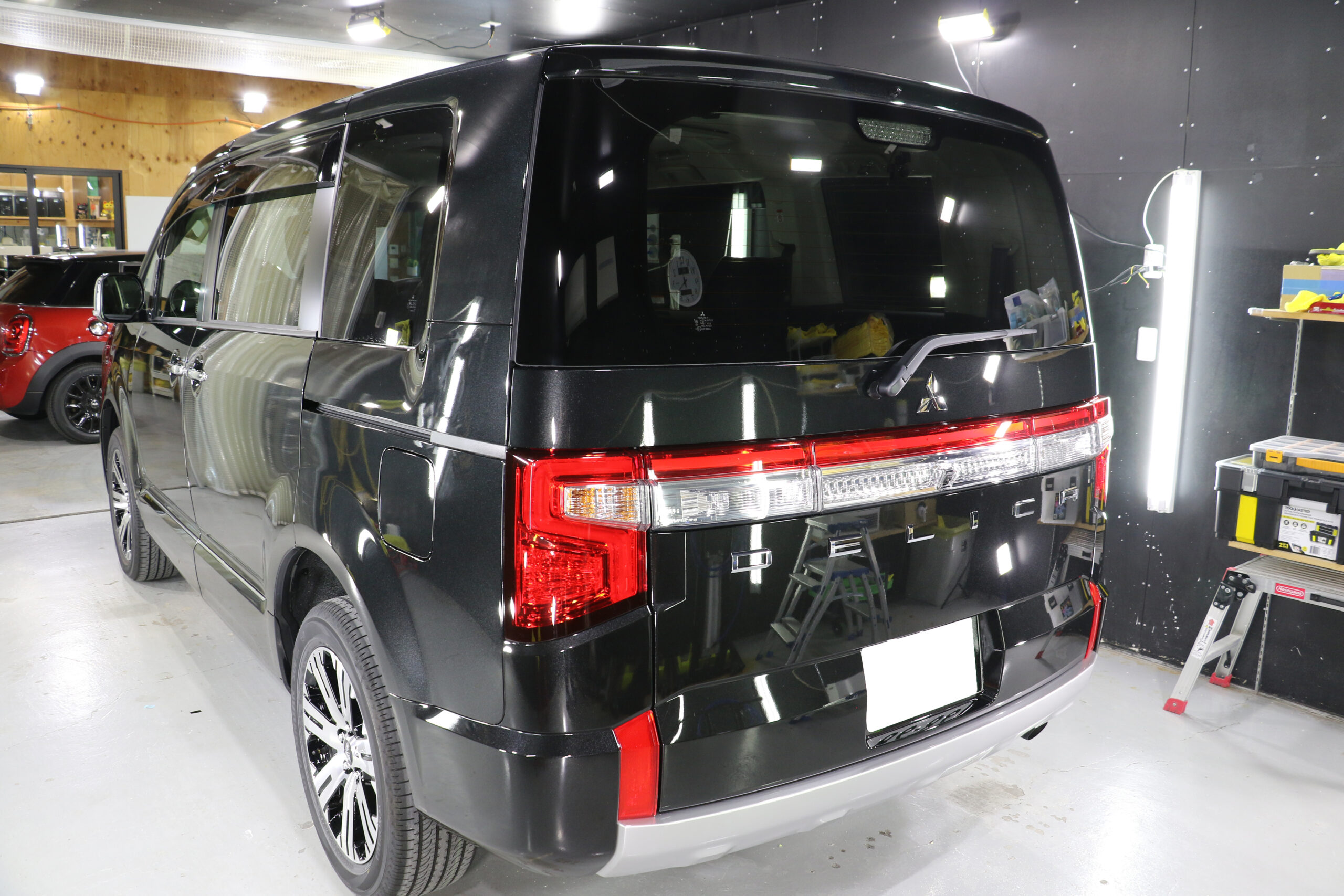 三菱 デリカD 施工写真 (6)