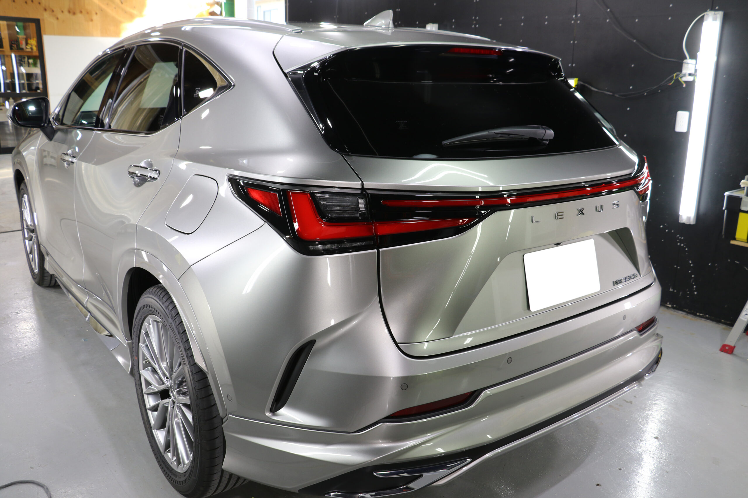 レクサス NX350h 施工写真 (6)