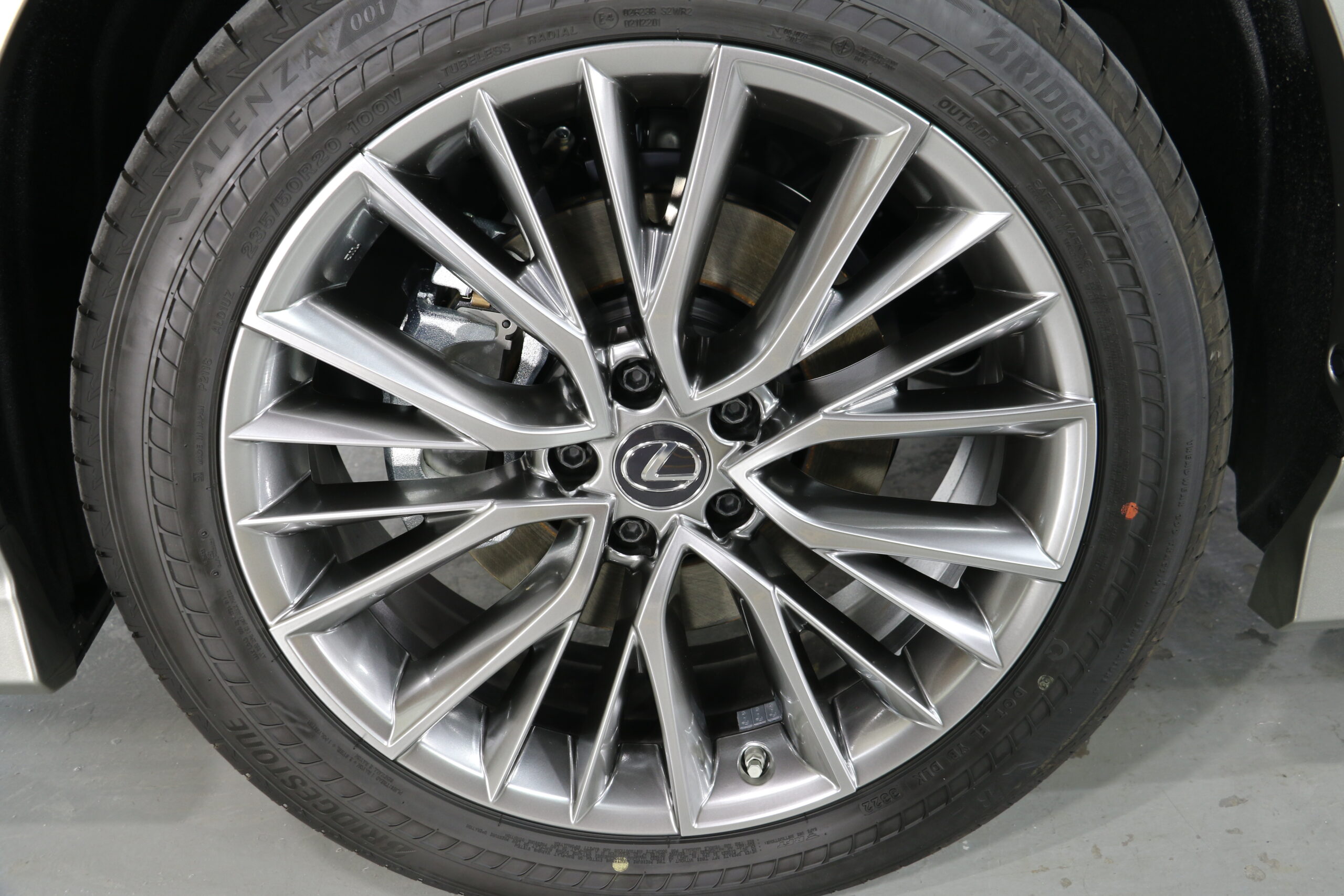 レクサス NX350h 施工写真 (7)