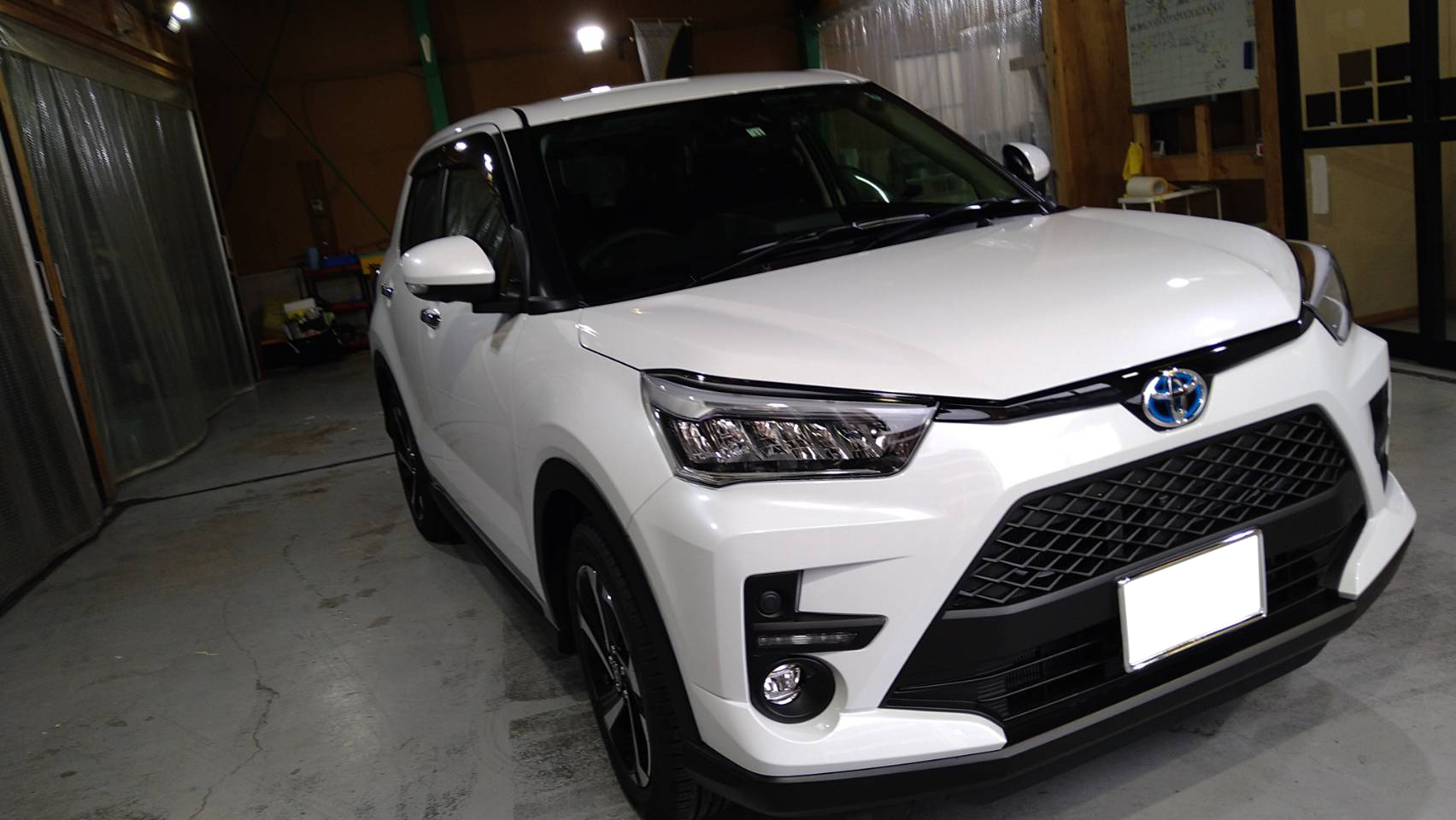 トヨタ ライズ 施工写真 (1)