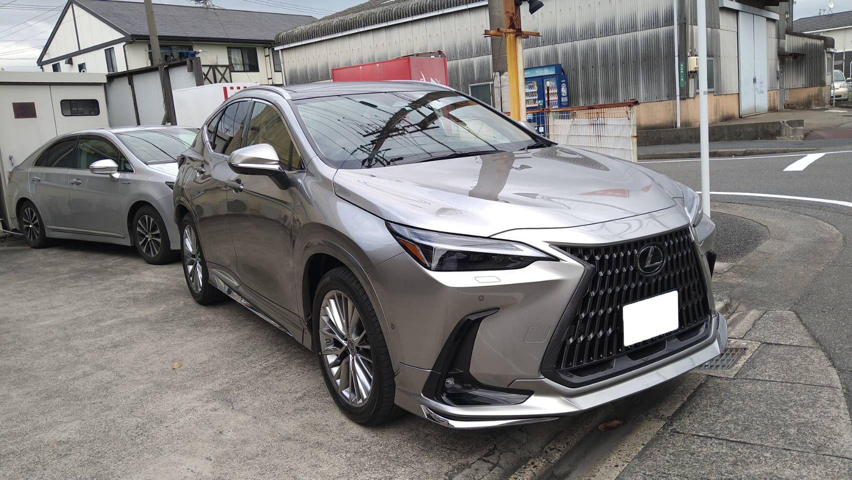 レクサス NX350ｈ 施工写真 (1)
