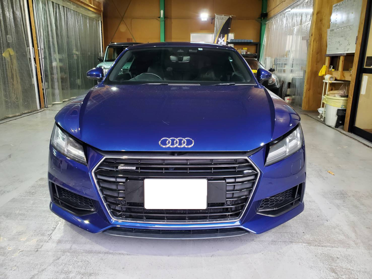 アウディ TT 施工写真 (1)
