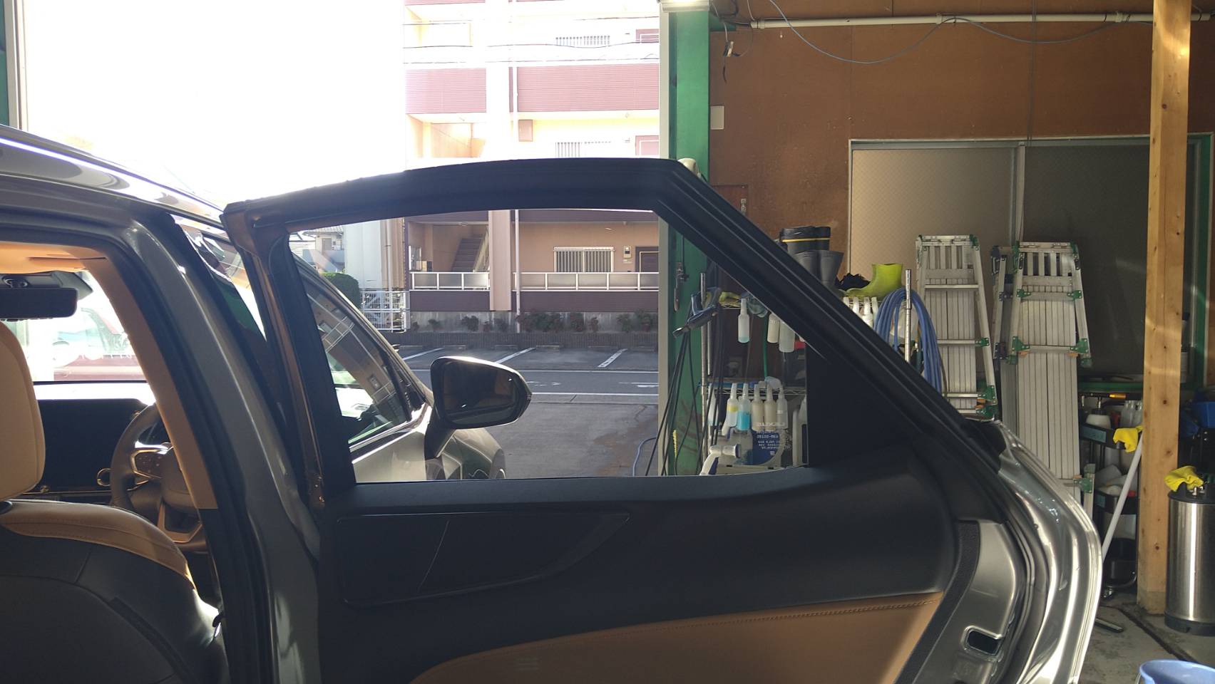 レクサス NX350ｈ 施工写真 (5)