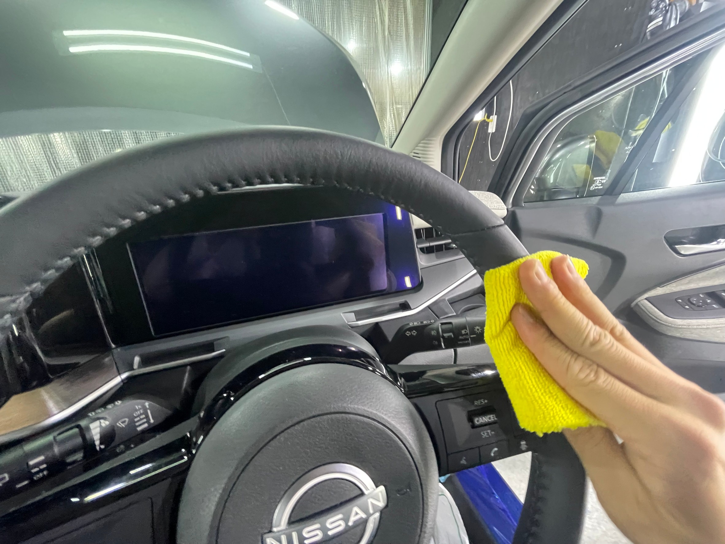 日産 オーラE-Powor 施工写真 (6)