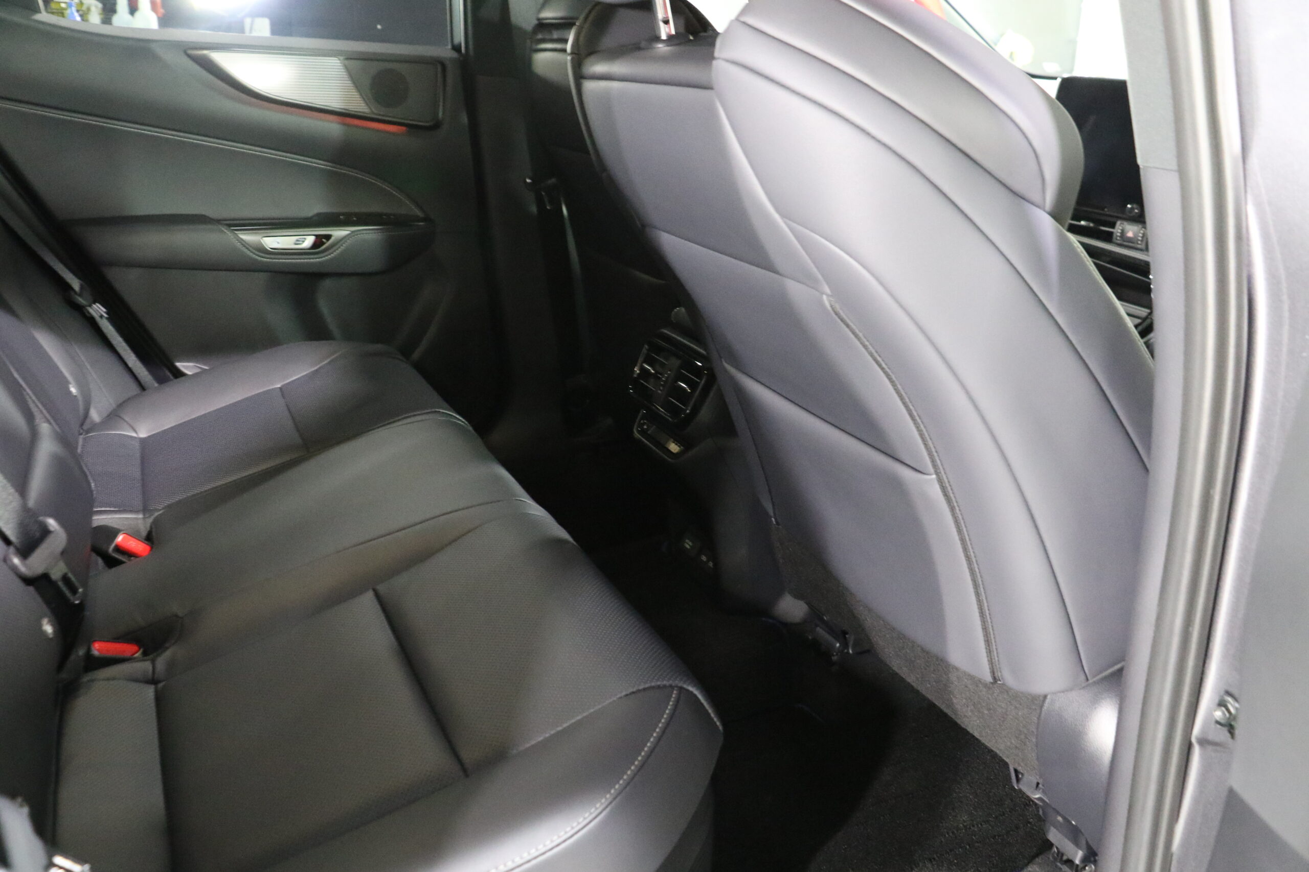レクサス NX 施工写真 (5)