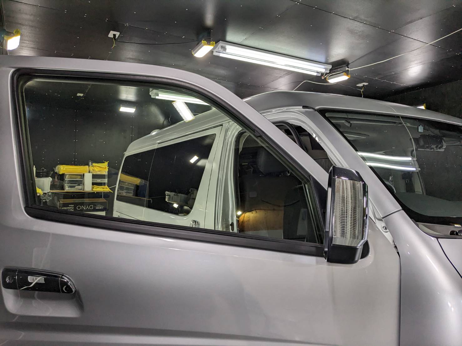 トヨタ ハイエース 施工写真 (6)