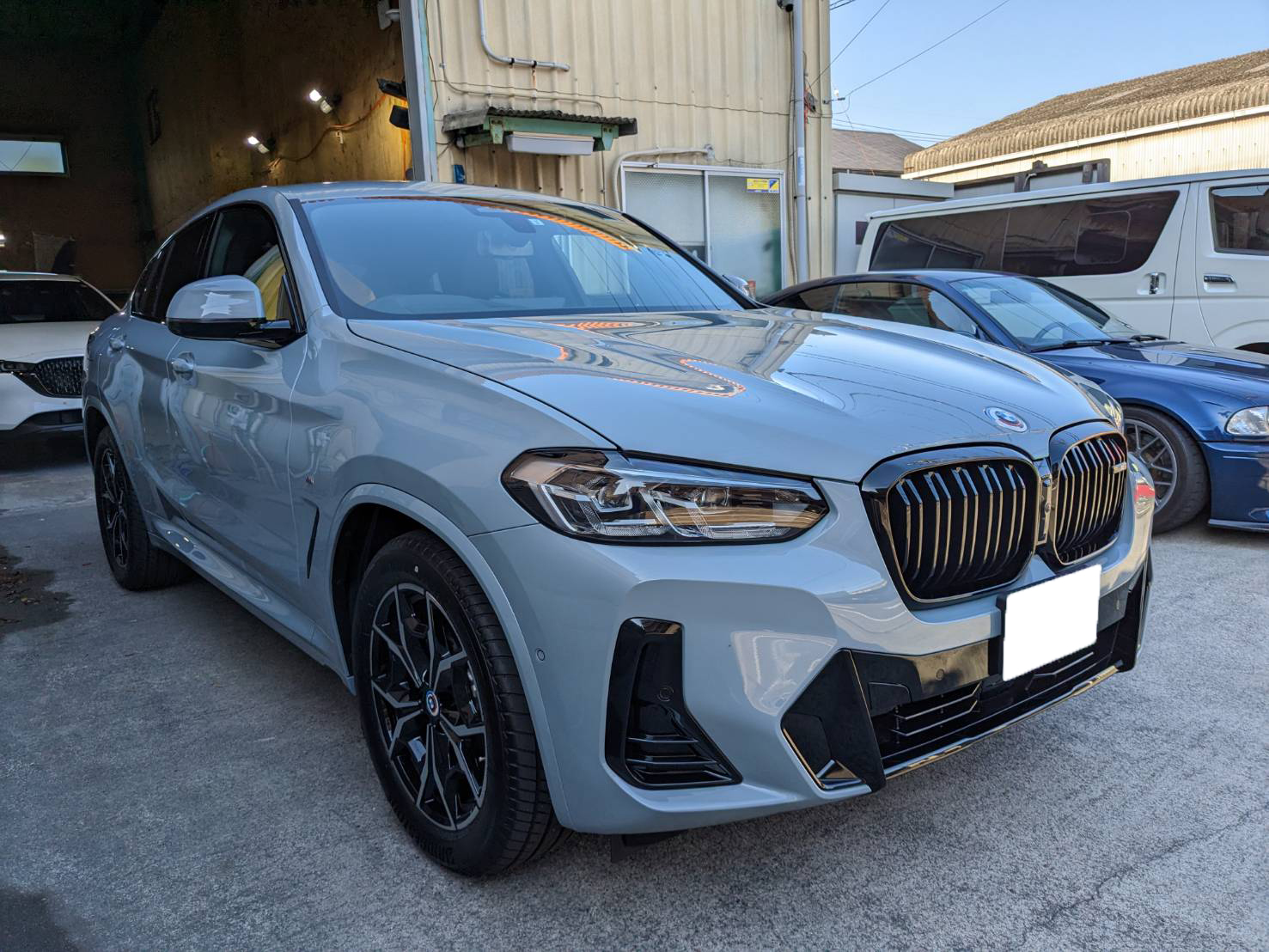 BMW X4 施工写真 (1)
