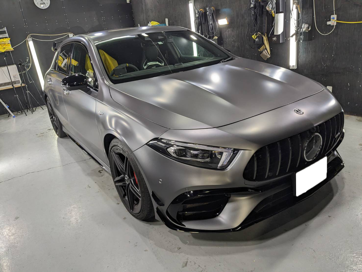 メルセデス・ベンツ A45 施工写真 (1)