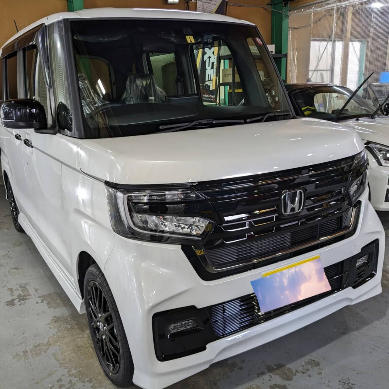 ホンダ Ｎ-BOX 施工写真 (4)