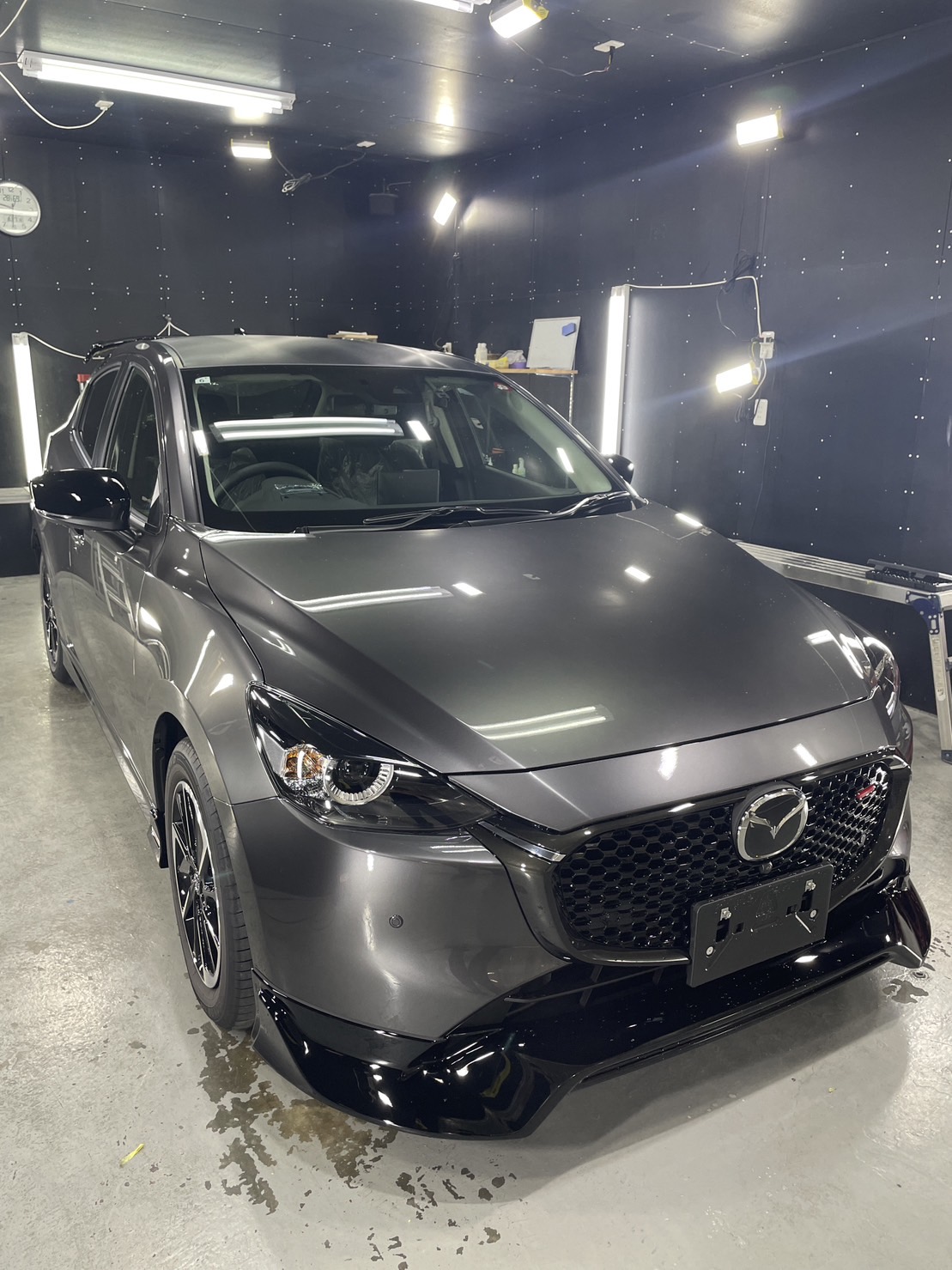マツダ 施工写真 (1)