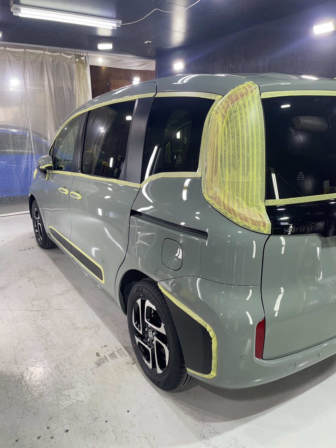 トヨタ 新型シエンタ 施工写真 (4)